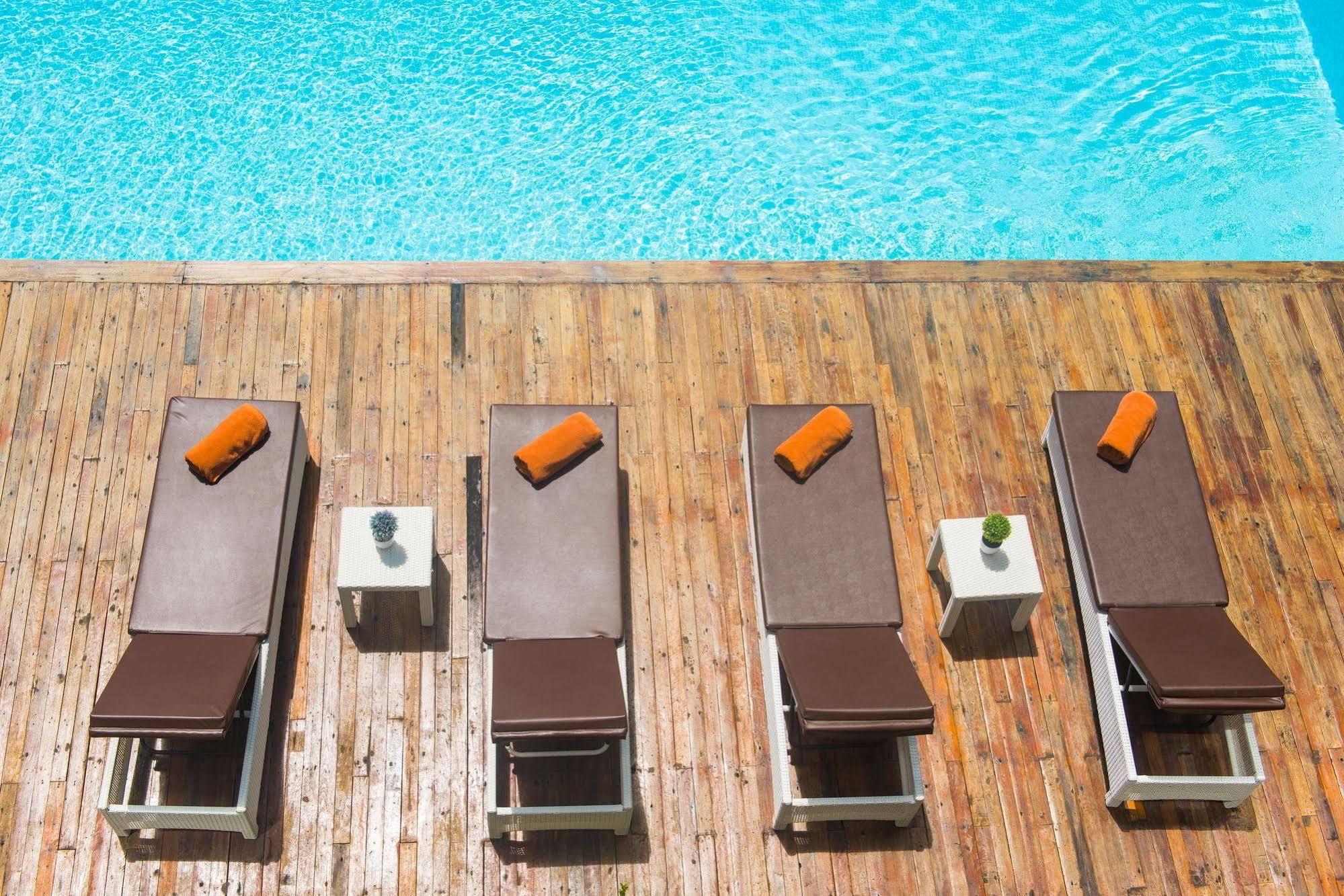 Tetris Hotel Ao Nang Экстерьер фото